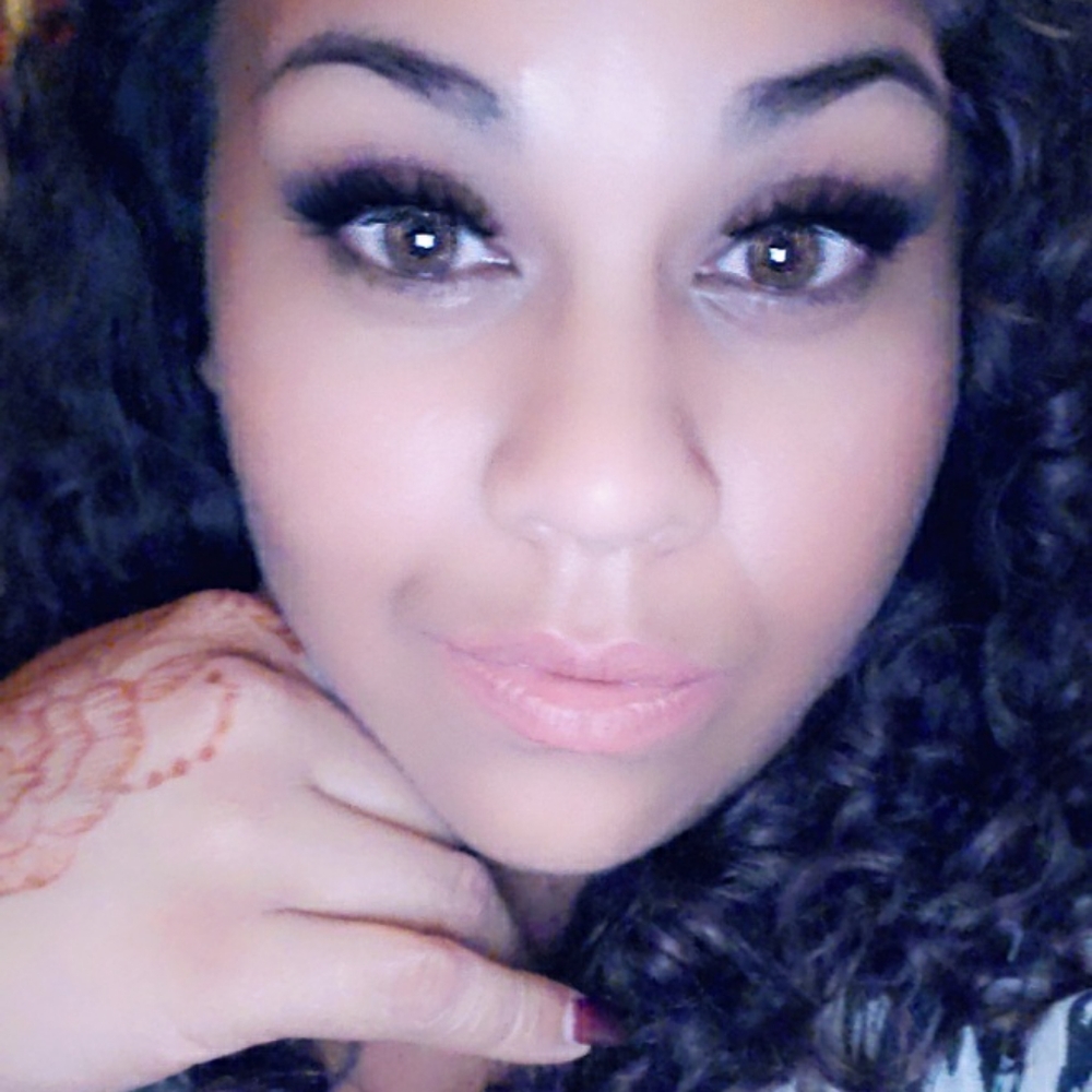 Meet your Posher, Samantha